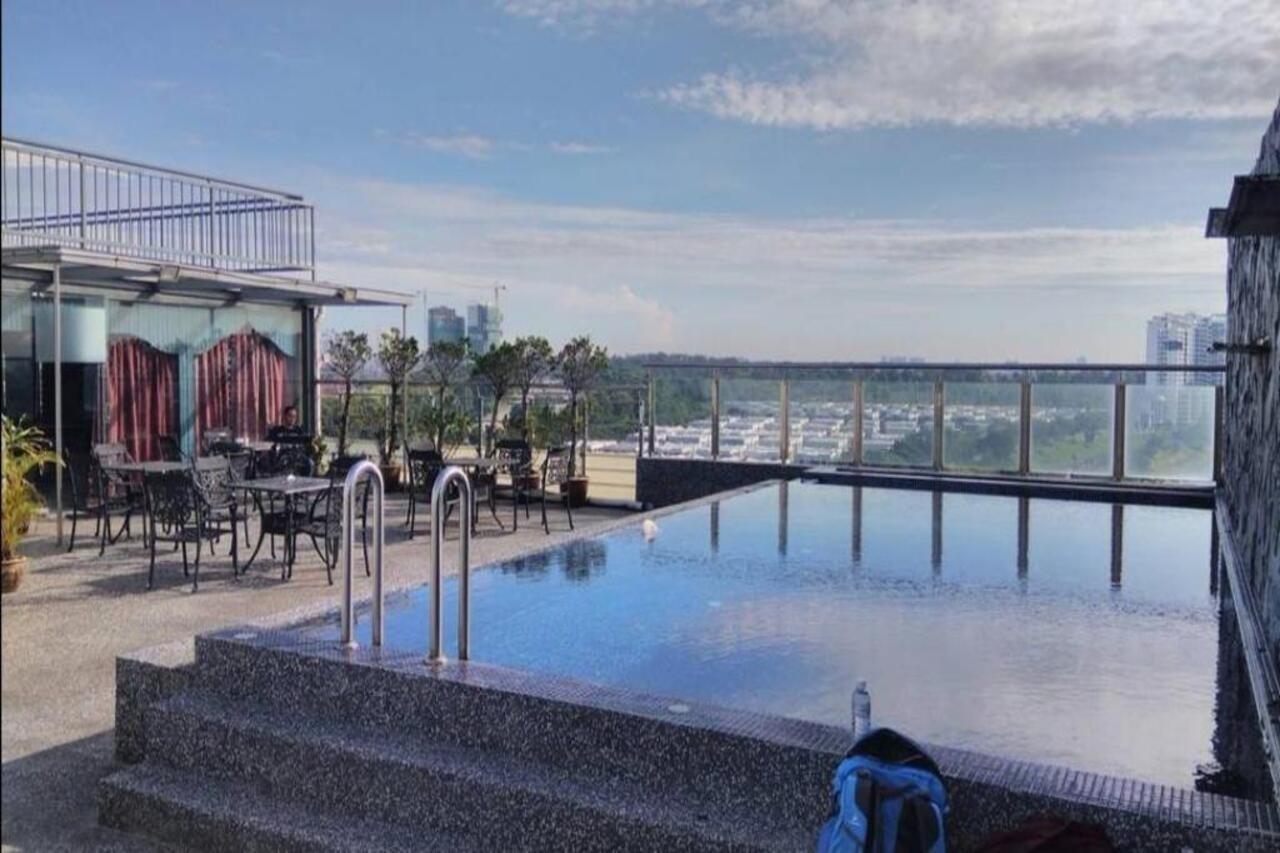 Pariss Hotel Johor Bahru Bagian luar foto