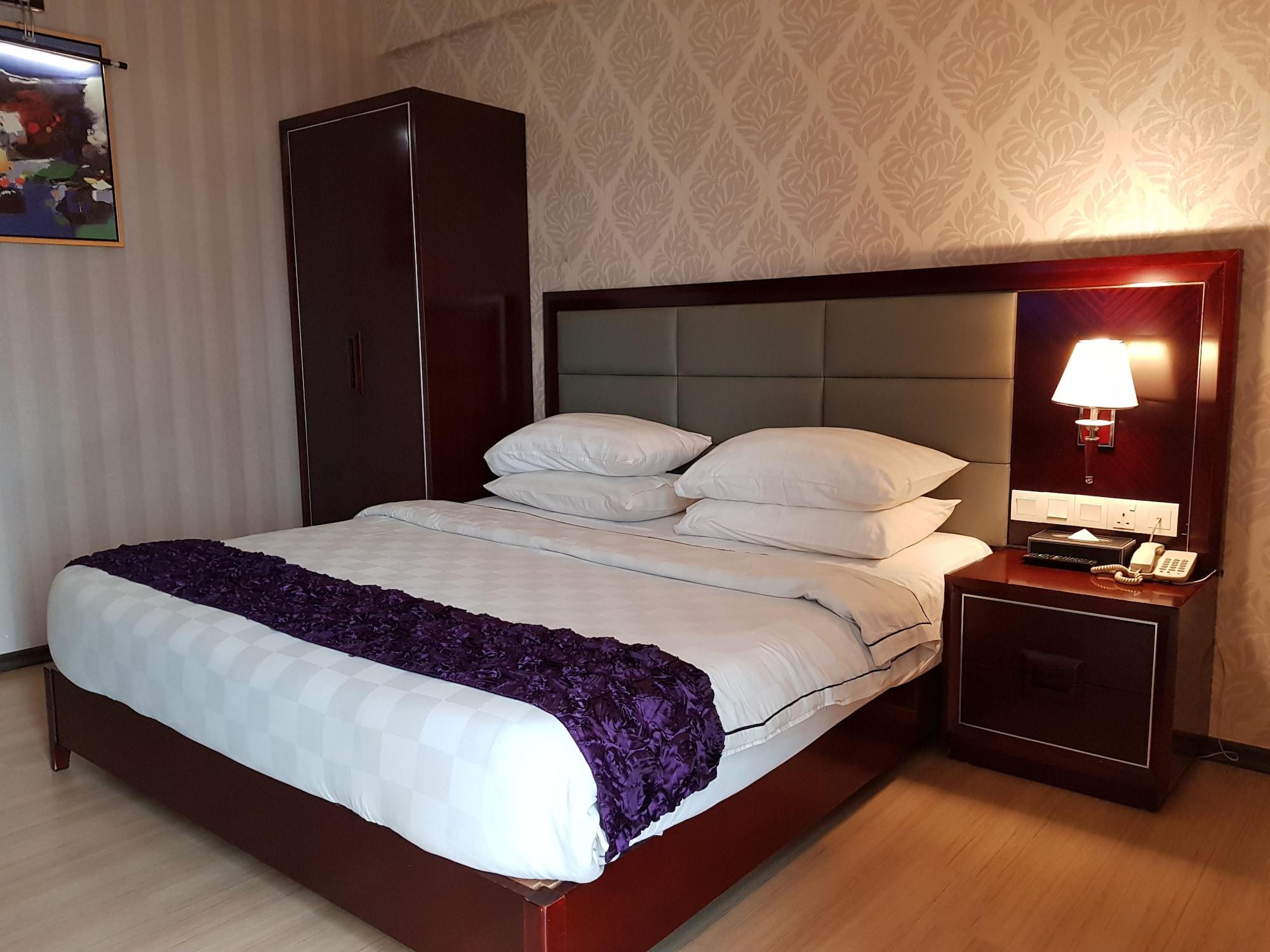 Pariss Hotel Johor Bahru Bagian luar foto