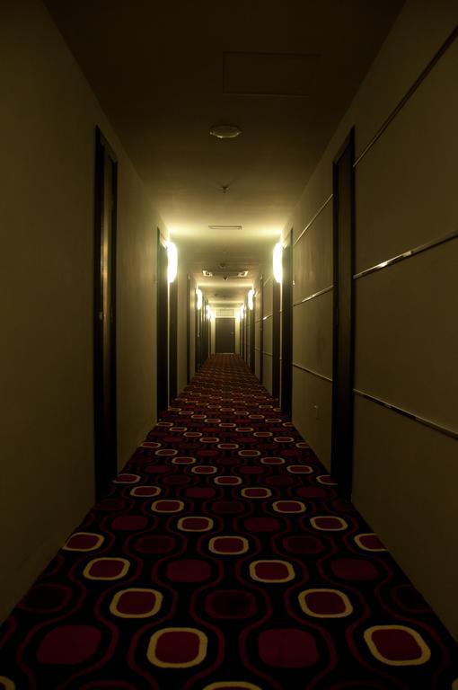 Pariss Hotel Johor Bahru Bagian luar foto