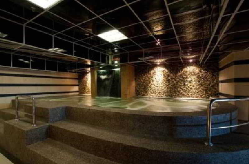 Pariss Hotel Johor Bahru Bagian luar foto