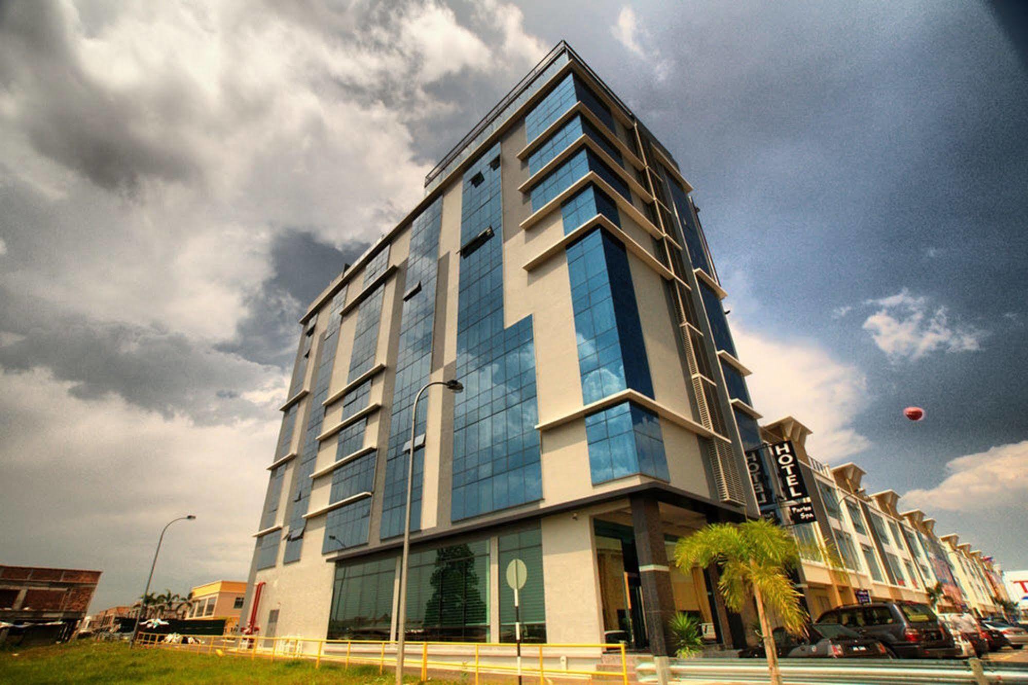 Pariss Hotel Johor Bahru Bagian luar foto