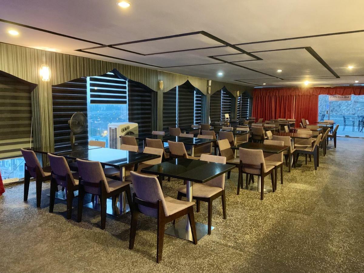 Pariss Hotel Johor Bahru Bagian luar foto