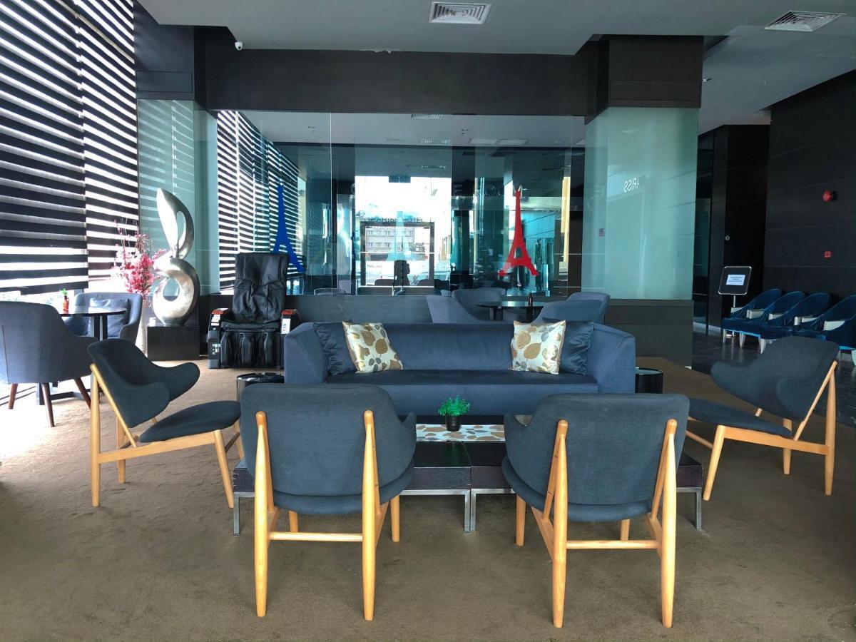 Pariss Hotel Johor Bahru Bagian luar foto